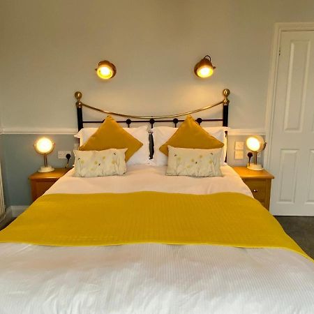 Sunny Bank Guest House Tenby Esterno foto